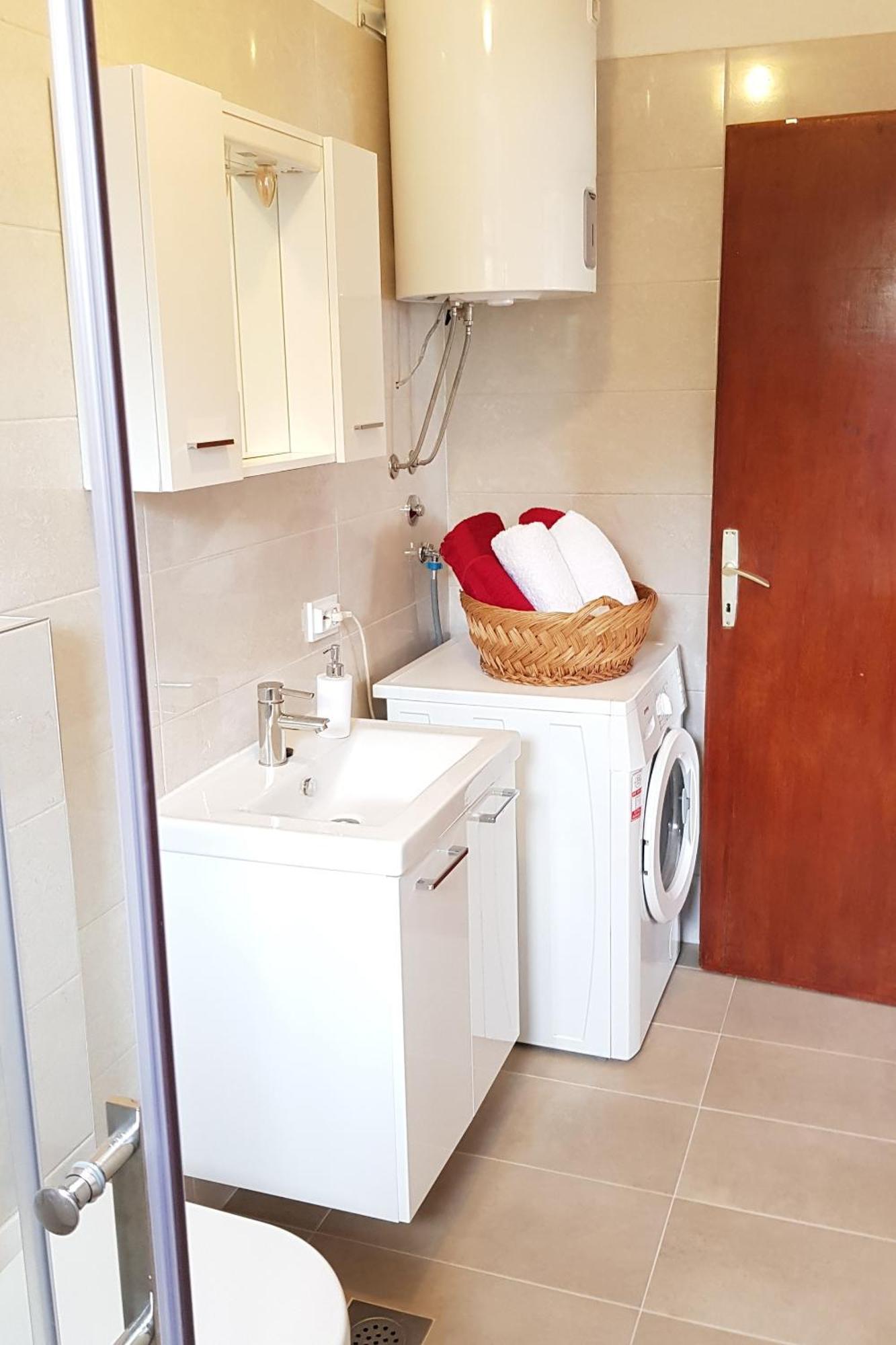 Apartments With A Parking Space Kastel Stafilic, Kastela - 16086 Phòng bức ảnh